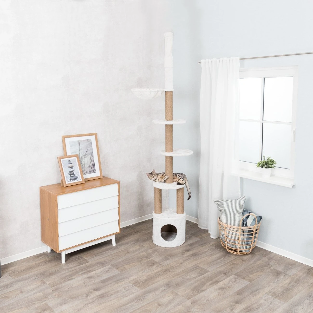 TRIXIE Katzenkratzbaum Aurelio 2 TRIXIE Katzenkratzbaum Aurelio – Bild 2